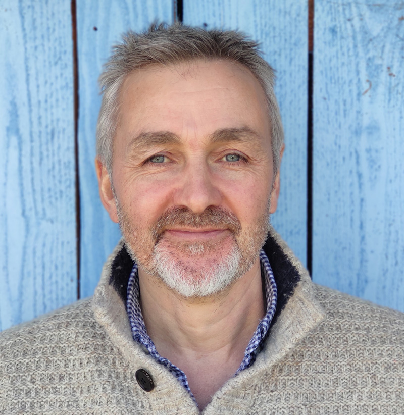 Dr Ken Barker